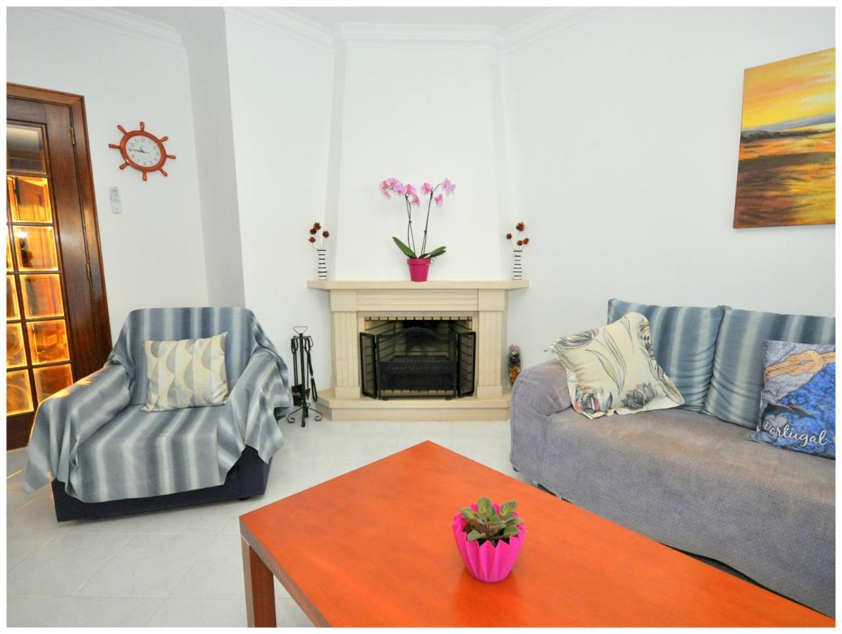 Apartamentos Capitolina Quarteira Εξωτερικό φωτογραφία