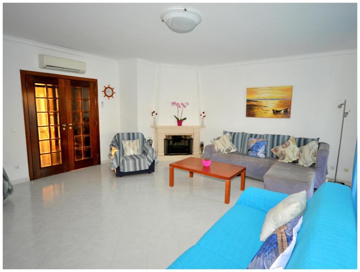 Apartamentos Capitolina Quarteira Εξωτερικό φωτογραφία