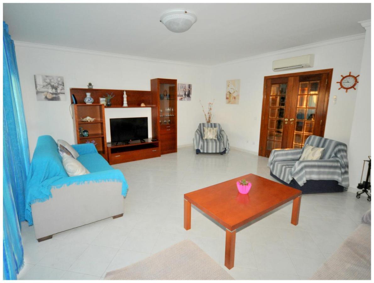 Apartamentos Capitolina Quarteira Εξωτερικό φωτογραφία