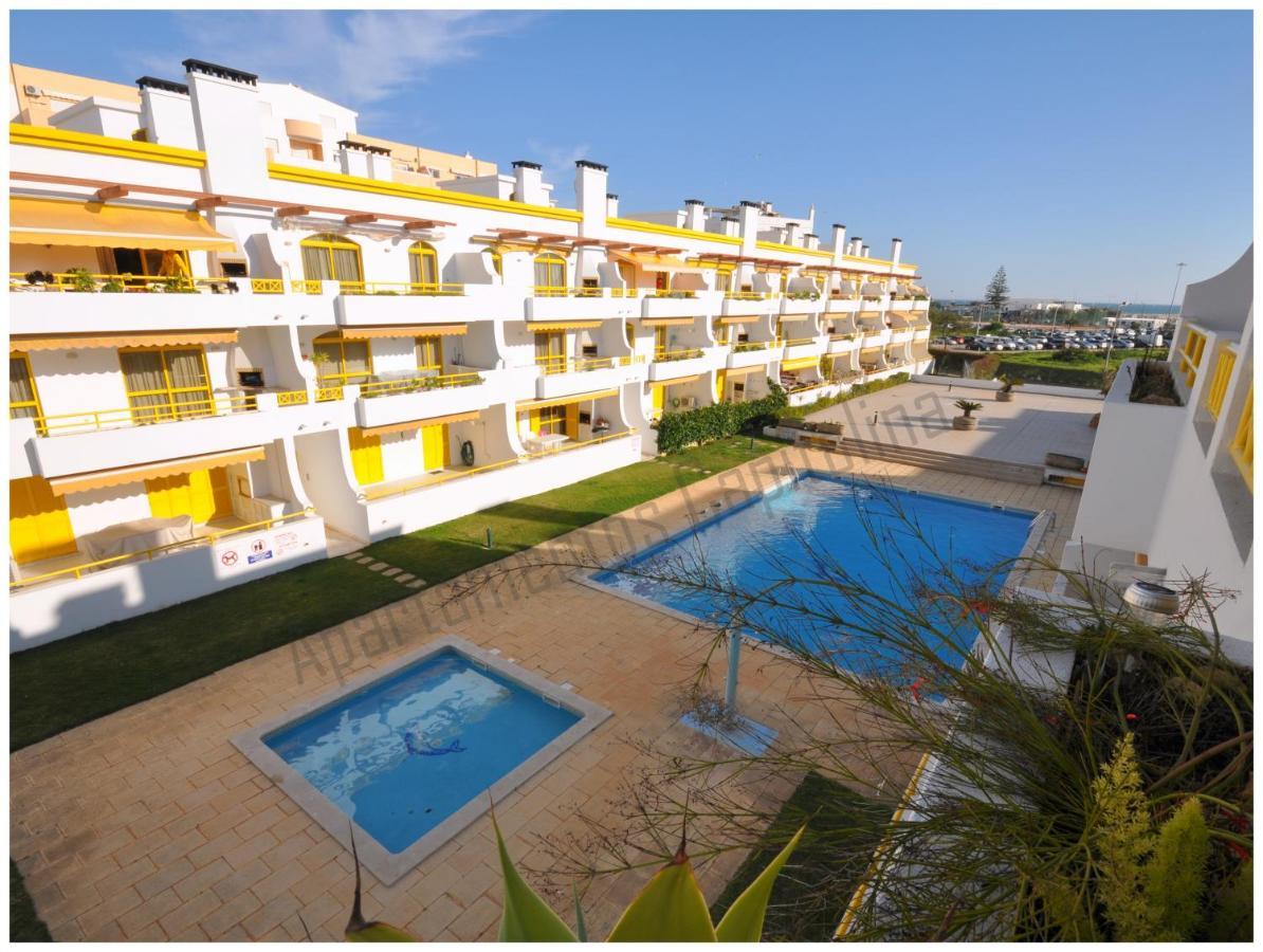 Apartamentos Capitolina Quarteira Εξωτερικό φωτογραφία