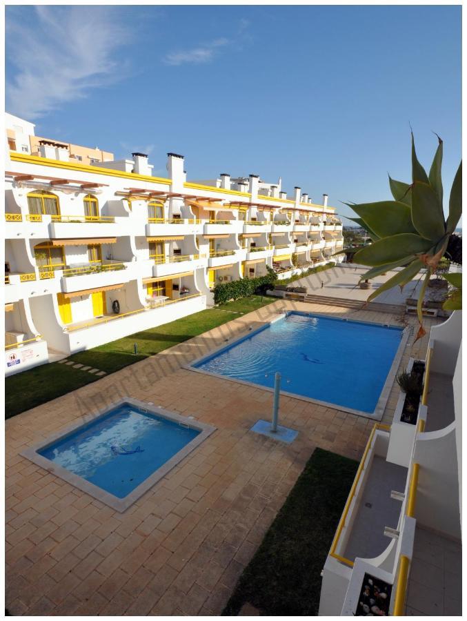 Apartamentos Capitolina Quarteira Εξωτερικό φωτογραφία
