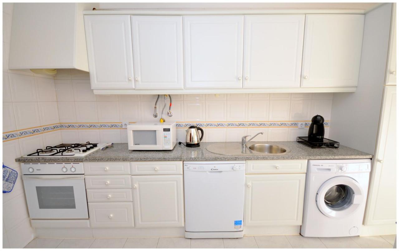 Apartamentos Capitolina Quarteira Εξωτερικό φωτογραφία